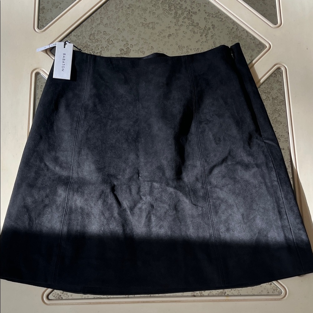 Aritzia Elegant Black A-Line Skirt